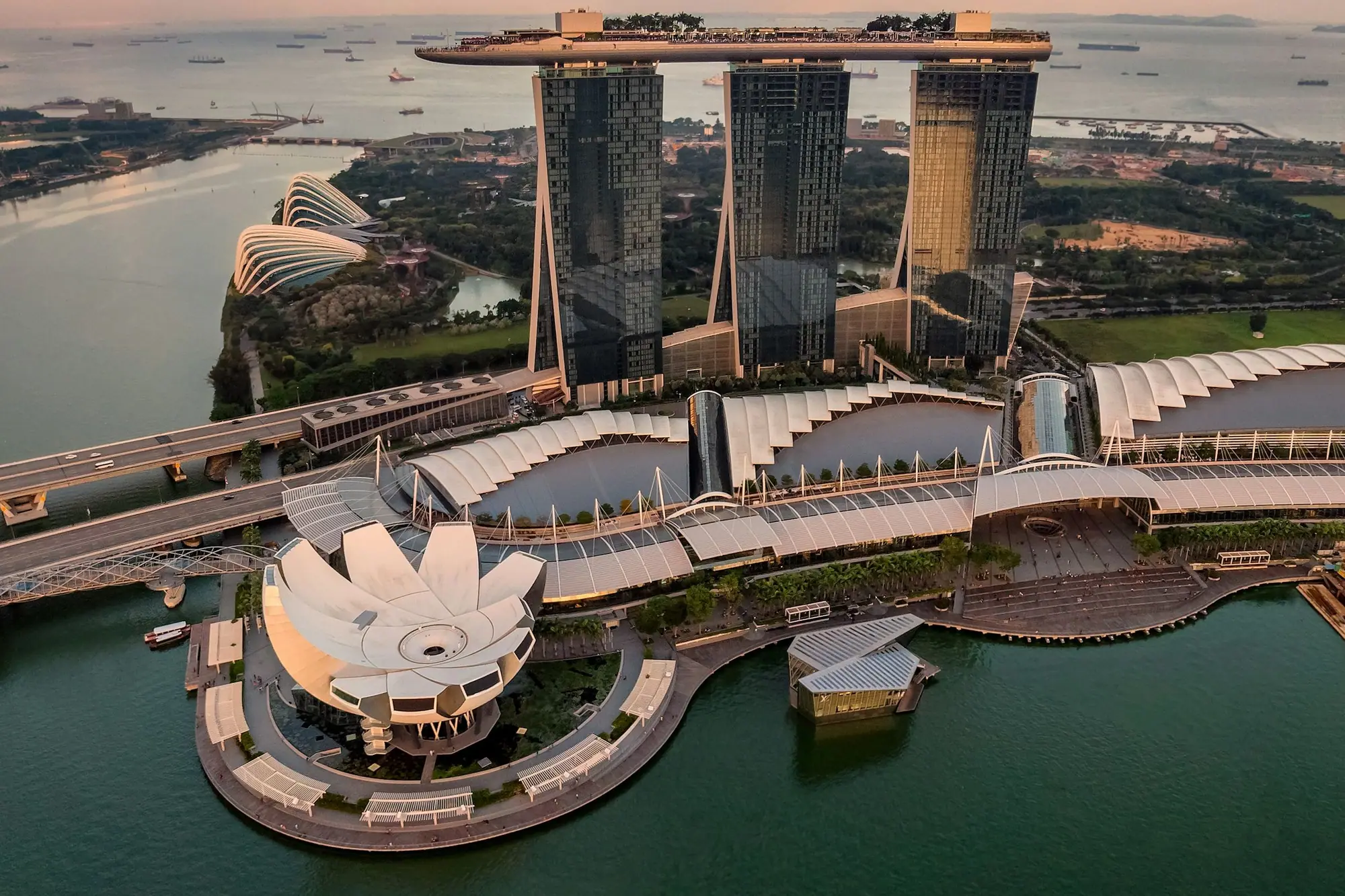 Marina Bay Sands and the ArtScience Museum at sunset, Singapore